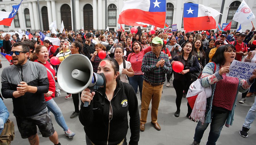 Unidad Social llama al Congreso a rechazar proyectos del Gobierno y avanzar hacia una asamblea constituyente