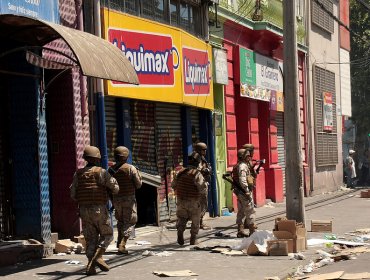 Comercio afectado por antisociales en Valparaíso podría verse exento del pago de permisos