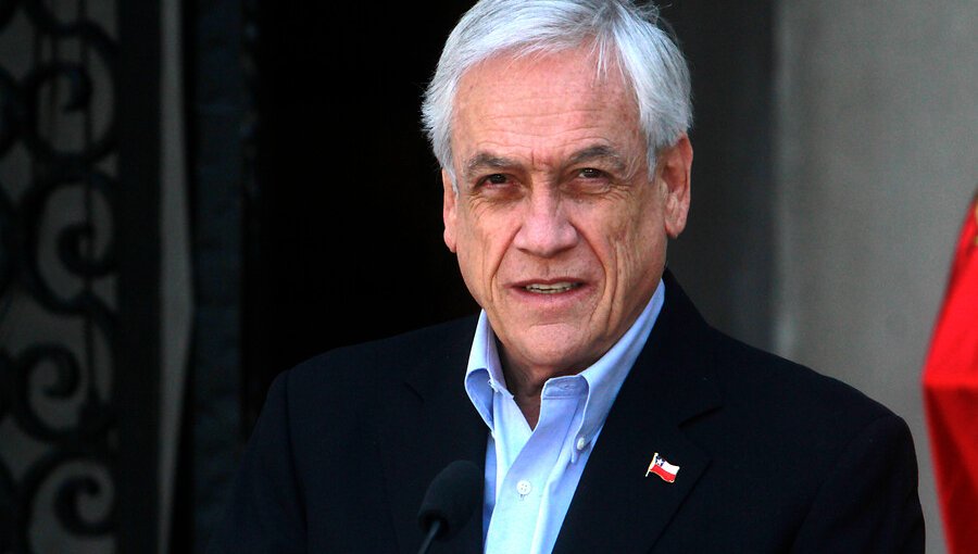 Piñera y nueva Constitución: "No confundamos lo que la gente quiere con los grupos pequeños que pretenden representar a la gente"