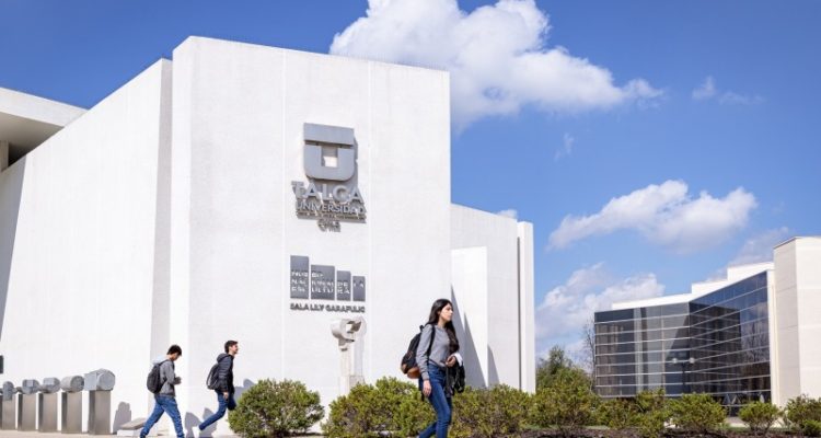 Universidad de Talca mejorará salarios más bajos recortando sueldos de altos directivos