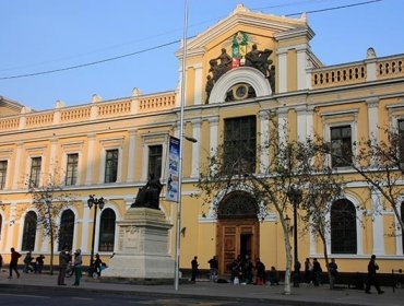 Universidad de Chile realizará plebiscito a la comunidad estudiantil sobre Constitución