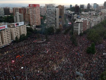 75 mil personas asistieron a la "Marcha más grande de Chile 3" en Plaza Italia