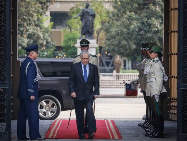 Presidente Sebastián Piñera afirma que trabaja en cambios a la Constitución