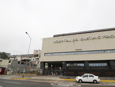 Colegio Médico criticó a Carabineros por lanzar lacrimógenas al Gustavo Fricke