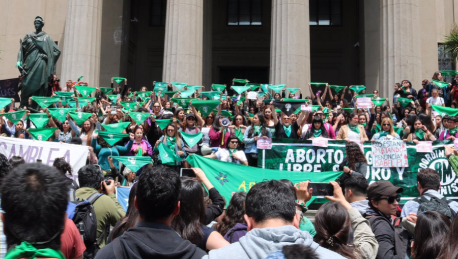 Organizaciones feministas de Valparaíso critican silencio de la Seremi de la Mujer ante denuncias de violencia en marchas