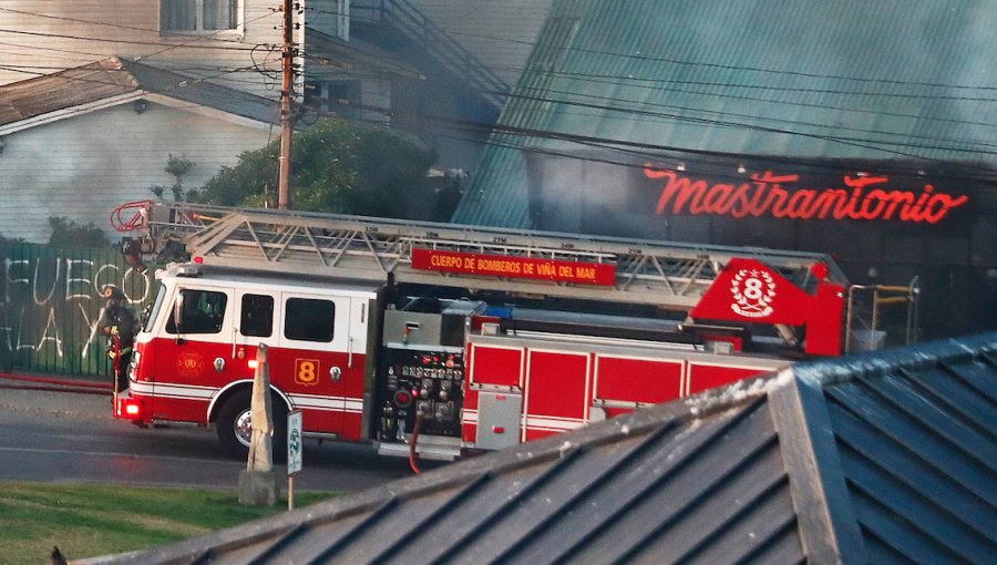 Dueño de restaurante saqueado e incendiado en Reñaca: "Era muy notorio que iba a pasar algo"