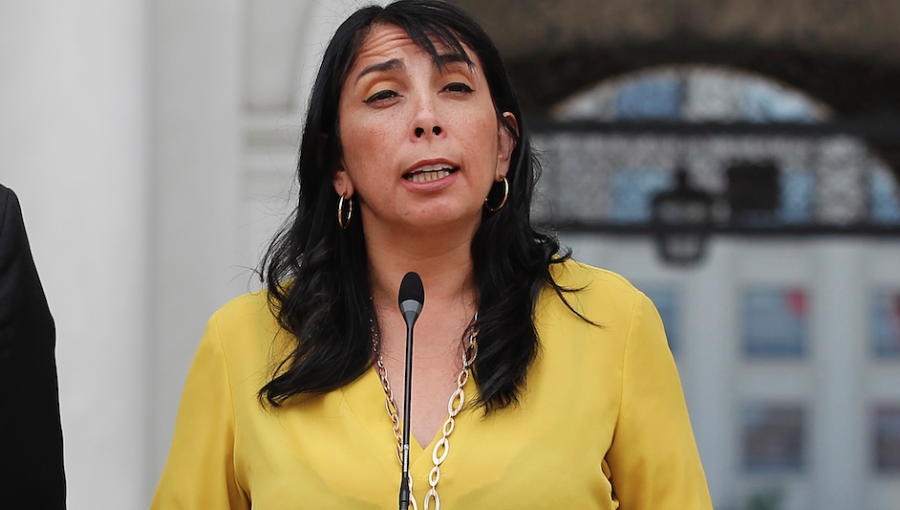 Karla Rubilar condena "humillante" práctica de hacer bailar a conductores y asegura que la paralización "no es el camino"