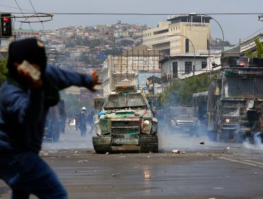 Al menos 40 lesionados tras marcha en Valparaíso: hay un atropellado por carro policial y otro con trauma ocular grave