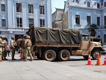 Presencia de tropas de Infantes de Marina en la plaza Sotomayor causó preocupación en Valparaíso