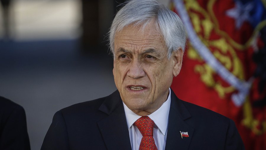 Presidente Piñera pidió mayor despliegue de ministros para lograr acuerdo por la paz social