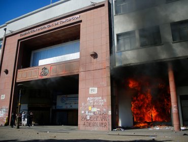 Decretan prisión preventiva a imputados por incendio y robo en edificio de Gobernación de Concepción