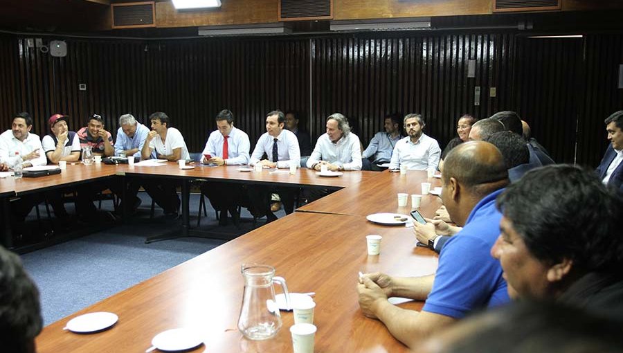 Gobierno y federaciones de recolectores de basura logran acuerdo y se depone paralización