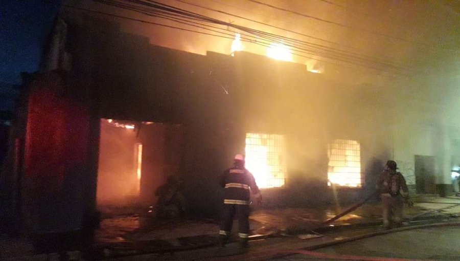 Prisión preventiva para autor de delito de incendio frustrado en sede parlamentaria de senador Coloma en Talca