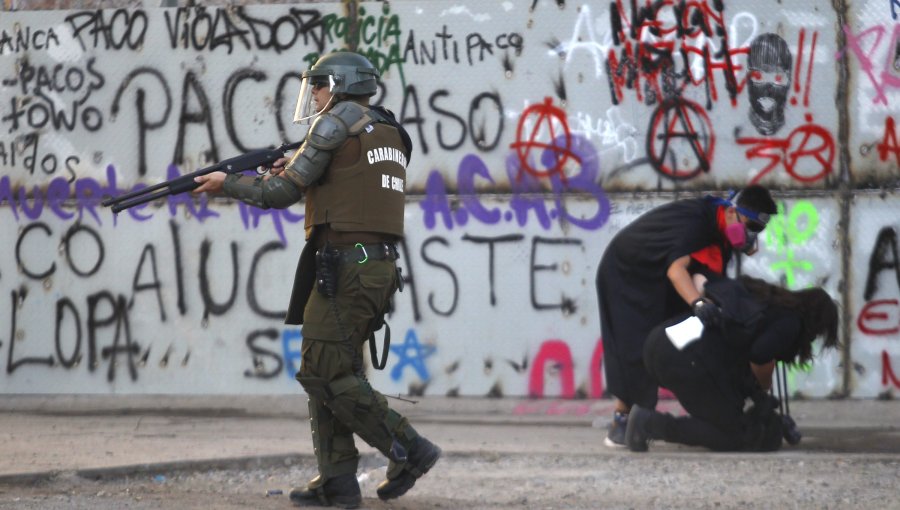 Estudio de U. de Chile revela que perdigones de Carabineros son solo 20% caucho