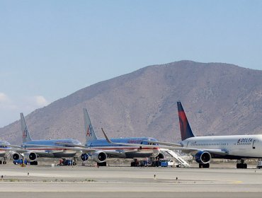 Sernac presenta demanda colectiva contra American Airlines por no devolver tasas de vuelos no realizados