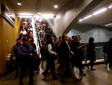 Tras un mes con el servicio paralizado, Metro de Santiago regresó a Puente Alto