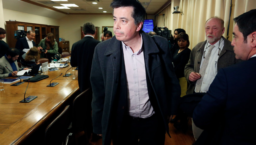 Andrés Celis: "No sería mala idea que los constituyentes no sean candidatos presentados por los partidos políticos"