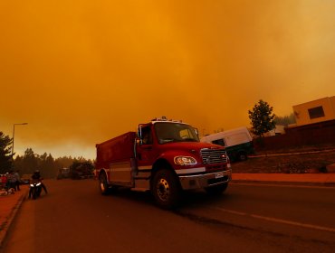 Presidente Piñera sobrevolará Valparaíso para evaluar daños por incendios forestales