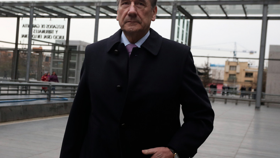 Tras acuerdo con el Ministerio Público, rebajan medida cautelar al general (r) Juan Miguel Fuente-Alba