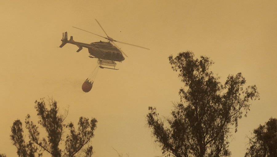 Onemi mantiene alerta roja para incendios forestales en Valparaíso y Casablanca