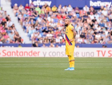 Barcelona habría decidido no traspasar a Arturo Vidal en enero del próximo año