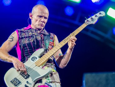 Flea de Red Hot Chili Peppers por crisis social: "Dejen a la gente de Chile hablar"