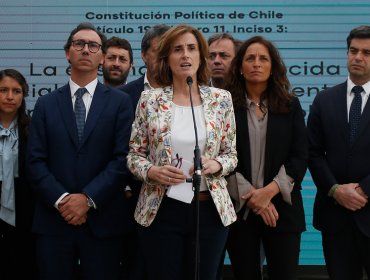 Ministra de Educación oficiará al INDH por presunto "adoctrinamiento político" a menores de edad