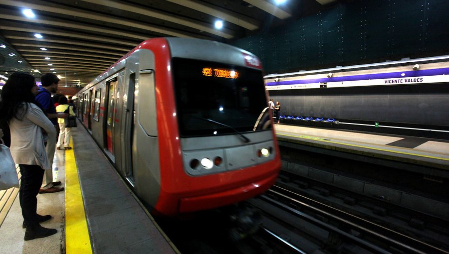 Entran en funcionamiento tres estaciones de la Línea 4A del Metro de Santiago: servicio fue extendido