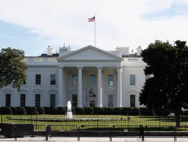 La Casa Blanca y el Capitolio en EEUU fueron cerrados temporalmente por presencia de avión no autorizado