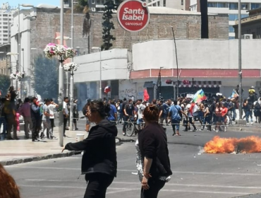 Delincuentes saquearon local comercial en el centro de Viña del Mar