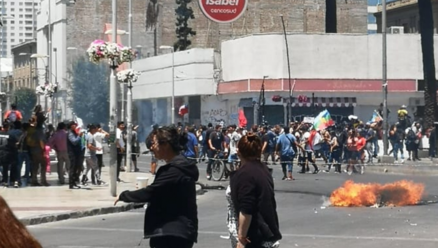 Delincuentes saquearon local comercial en el centro de Viña del Mar