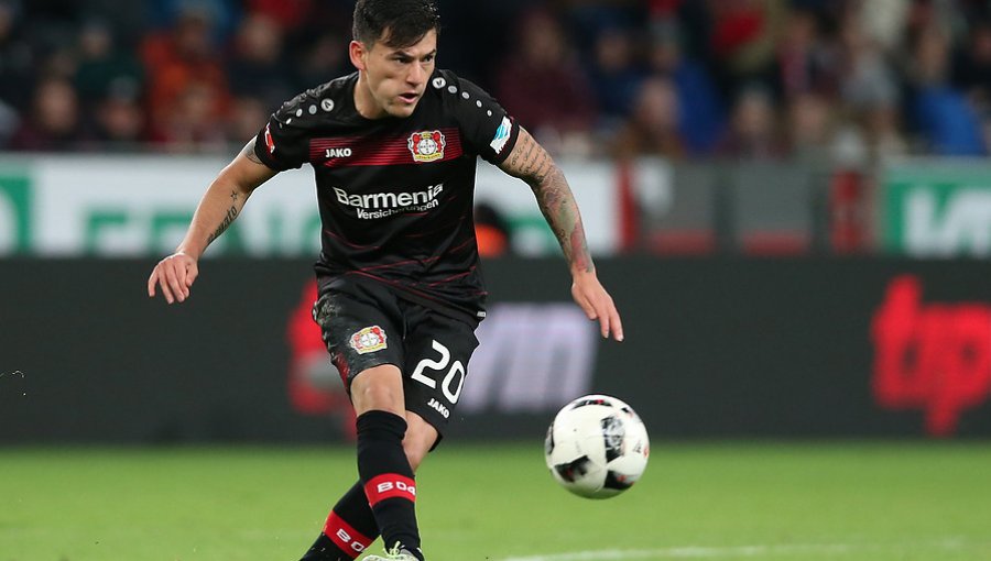 Charles Aránguiz fue clave en triunfo del Leverkusen sobre Lokomotiv en Champions