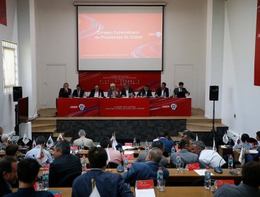 Futuro del fútbol chileno vive una jornada crucial en el Consejo de Presidentes