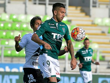 Universidad Católica estaría sondeando a Ronnie Fernández para la temporada 2020