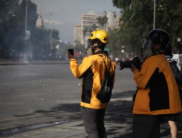 INDH se querella contra Carabineros por mujer que perdió la visión tras impacto de lacrimógena