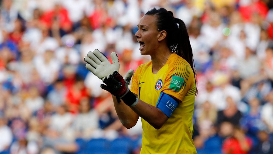 Christiane Endler fue escogida como la quinta mejor portera del mundo