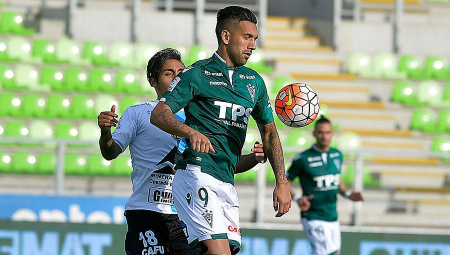 Universidad Católica estaría sondeando a Ronnie Fernández para la temporada 2020