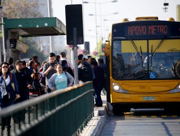 Transantiago refuerza flota desde las 16:00 horas y últimos buses saldrán a las 20:00 horas