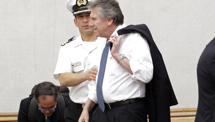 Ministro de Defensa: "Las Fuerzas Armadas cuentan con el respaldo absoluto del Gobierno"