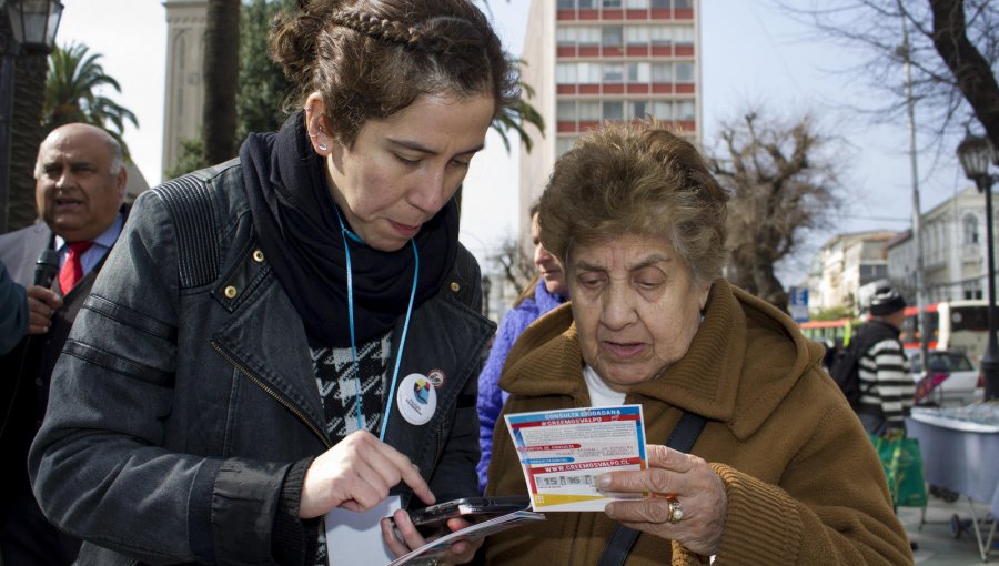 Municipio de Valparaíso llama a voluntarios para llevar a cabo la consulta ciudadana del 15 de diciembre