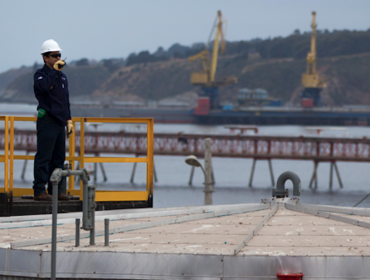 Terminal Quintero de ENAP recibió el visto bueno de la Armada para implementar el rol de "Loading Master"