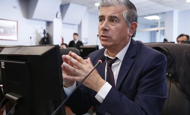 Golpe político: Se filtra secreta renuncia a la UDI de Core Manuel Millones que remece al gremialismo