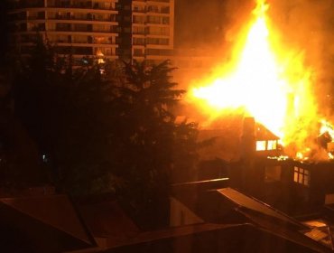 Incendio consume la histórica "Casa Italia" en Viña del Mar