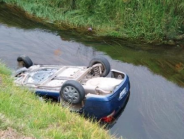 Tres fallecidos deja volcamiento de vehículo a canal de regadío en Coquimbo