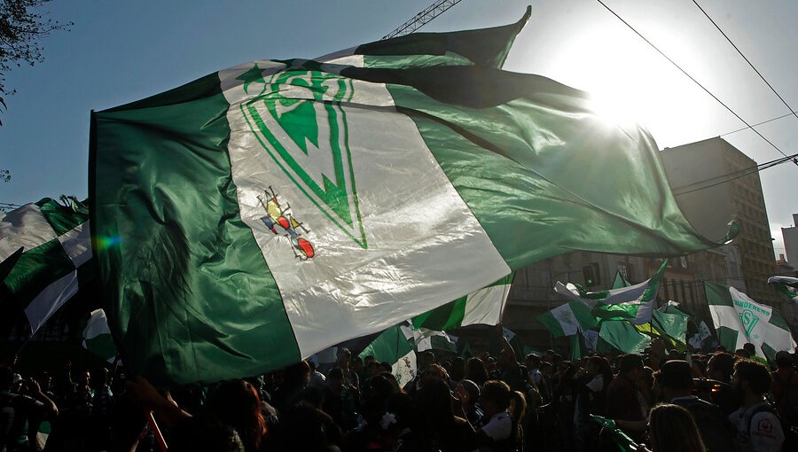 Dos hinchas de Wanderers fueron baleados durante celebración del ascenso en Valparaíso