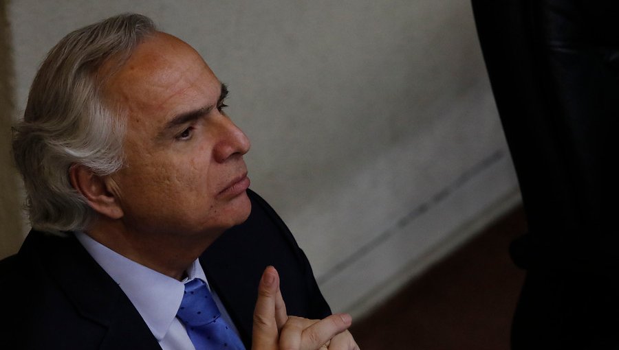 Con 23 votos a favor, Senado aprueba la acusación constitucional contra Andrés Chadwick