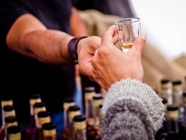 Consumo de alcohol en exceso entre adultos de 45 a 64 años se incremento en 10%