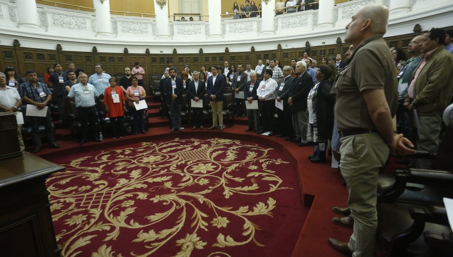 Tribunal Supremo del Partido Radical decidirá expulsión de diputados Jarpa y Meza por votos que frenaron acusación constitucional contra Piñera