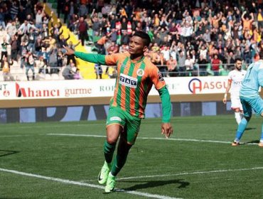 Junior Fernandes dijo presente en goleada del Alanyaspor en Copa de Turquía