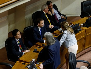 Senado aprueba insistencia del Ejecutivo por reajuste del sector público